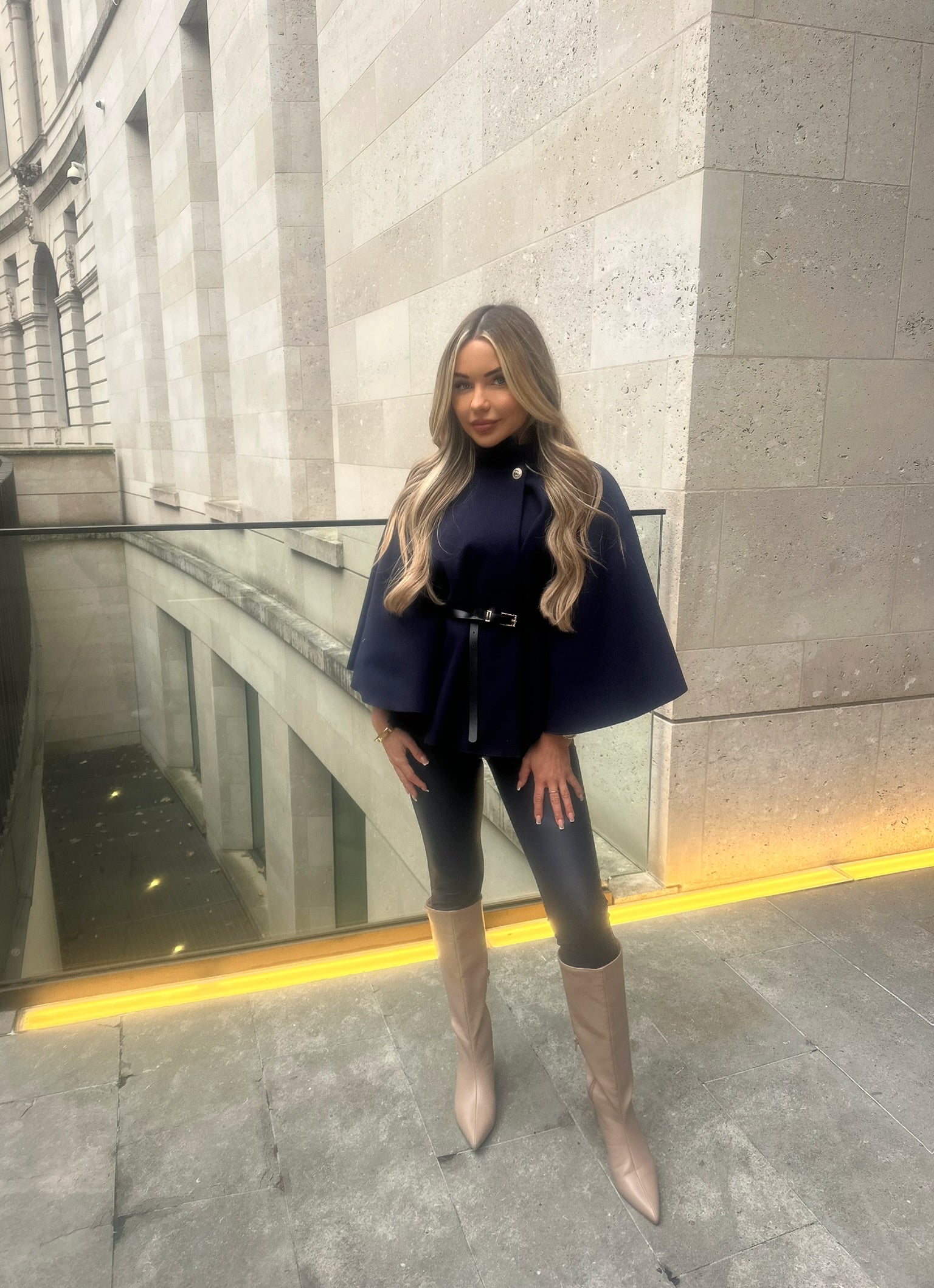 Camille - Bälteponcho