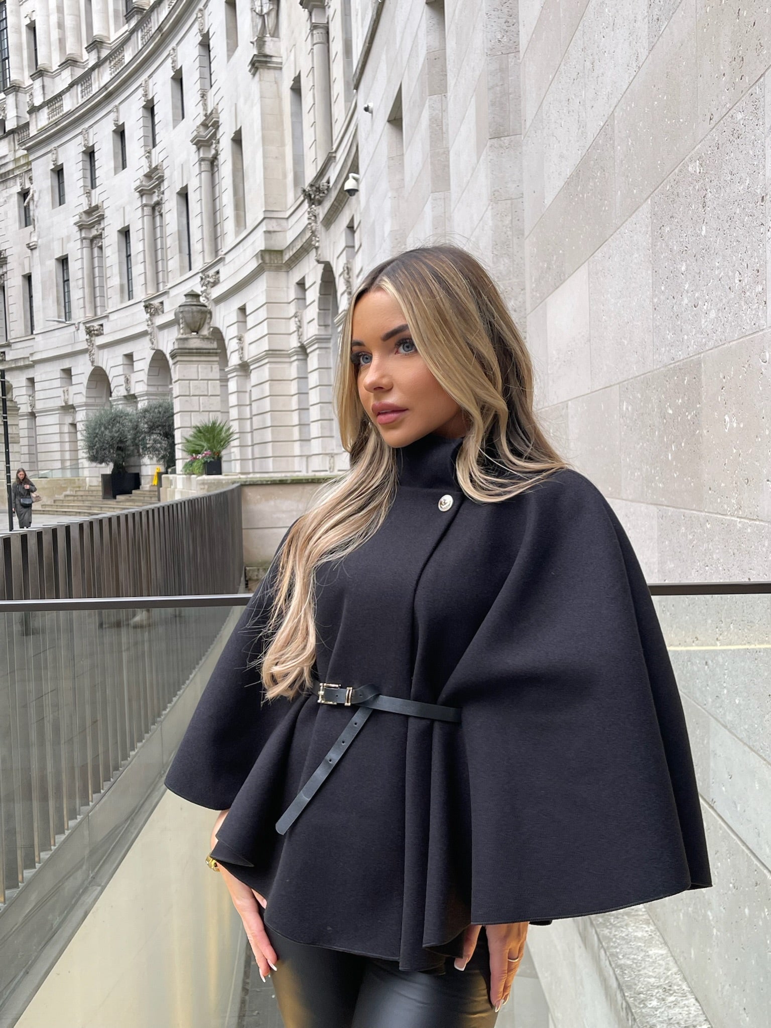 Camille - Bälteponcho