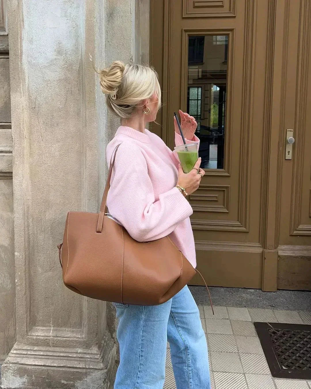 CLAIRE | PULLOVER MED LÅNGA ÄRMAR I ROSA