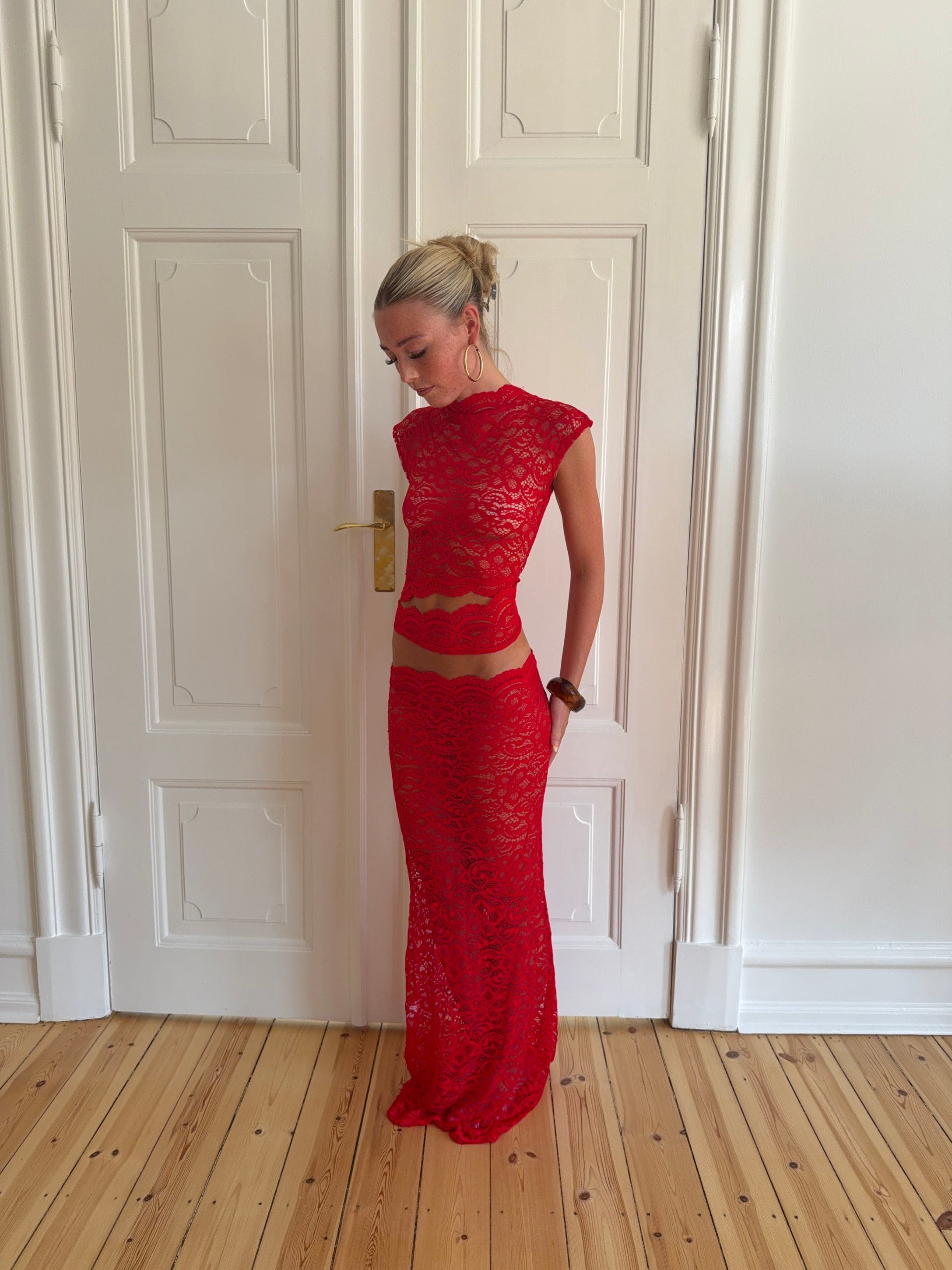 Jupe Marisol i spets - Röd