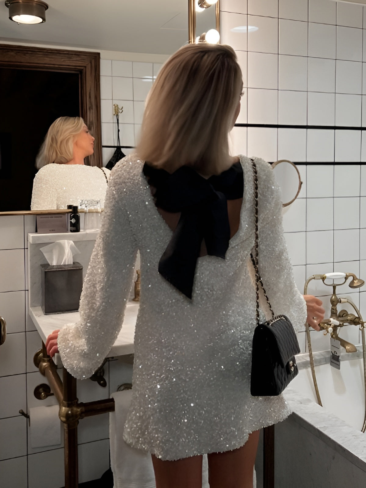 Carina - Paljettklänning med volanger